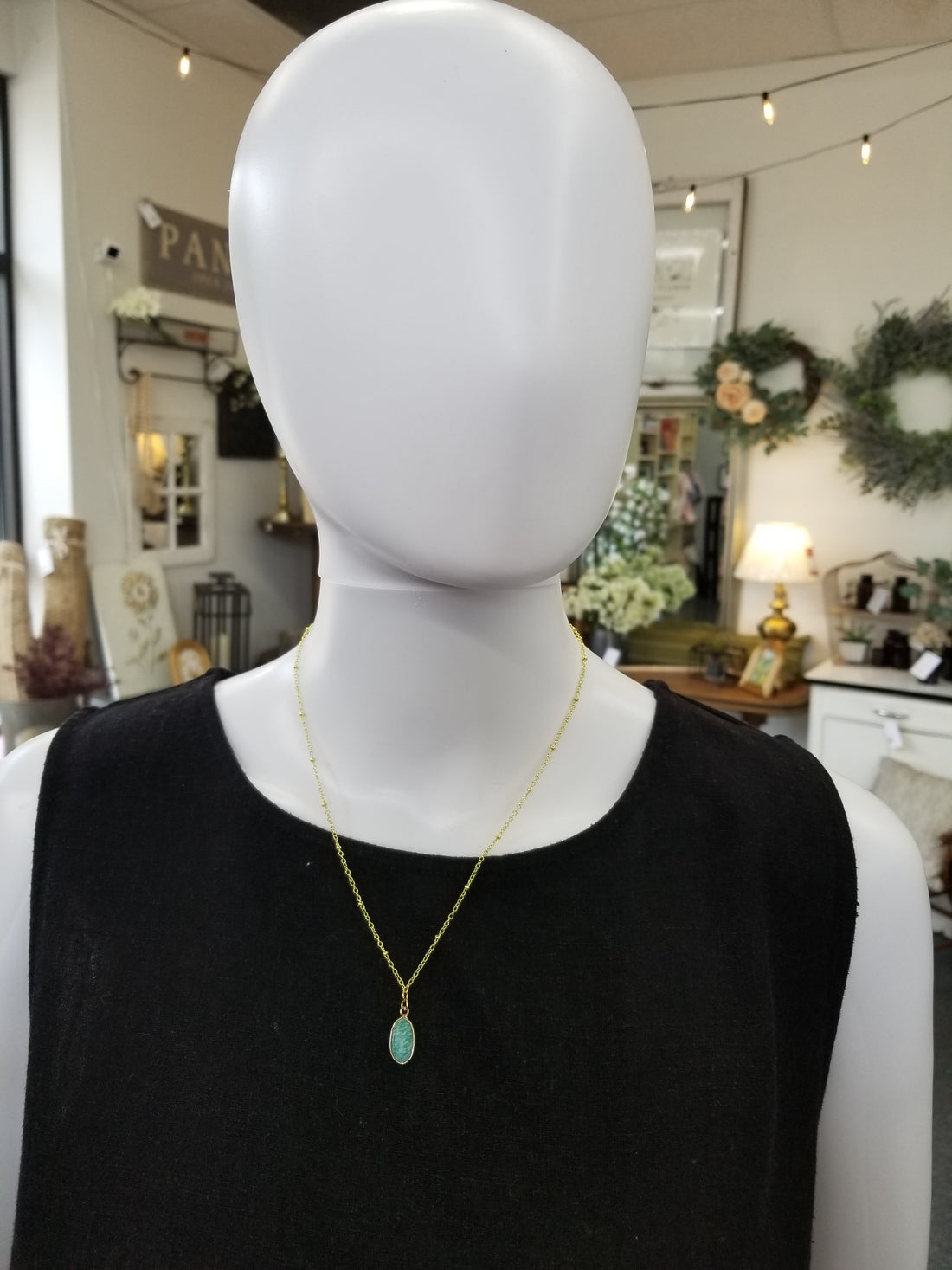 Gold Dainty Oval Stone Necklace