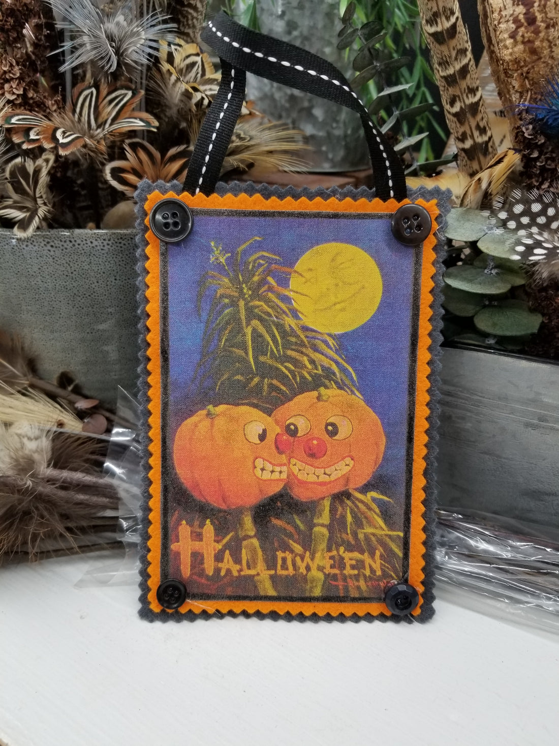 Hanging Vintage Postcard Reproduction - Halloween Jack O' Lanterns