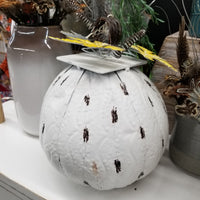 White Metal Pumpkin With Leaves