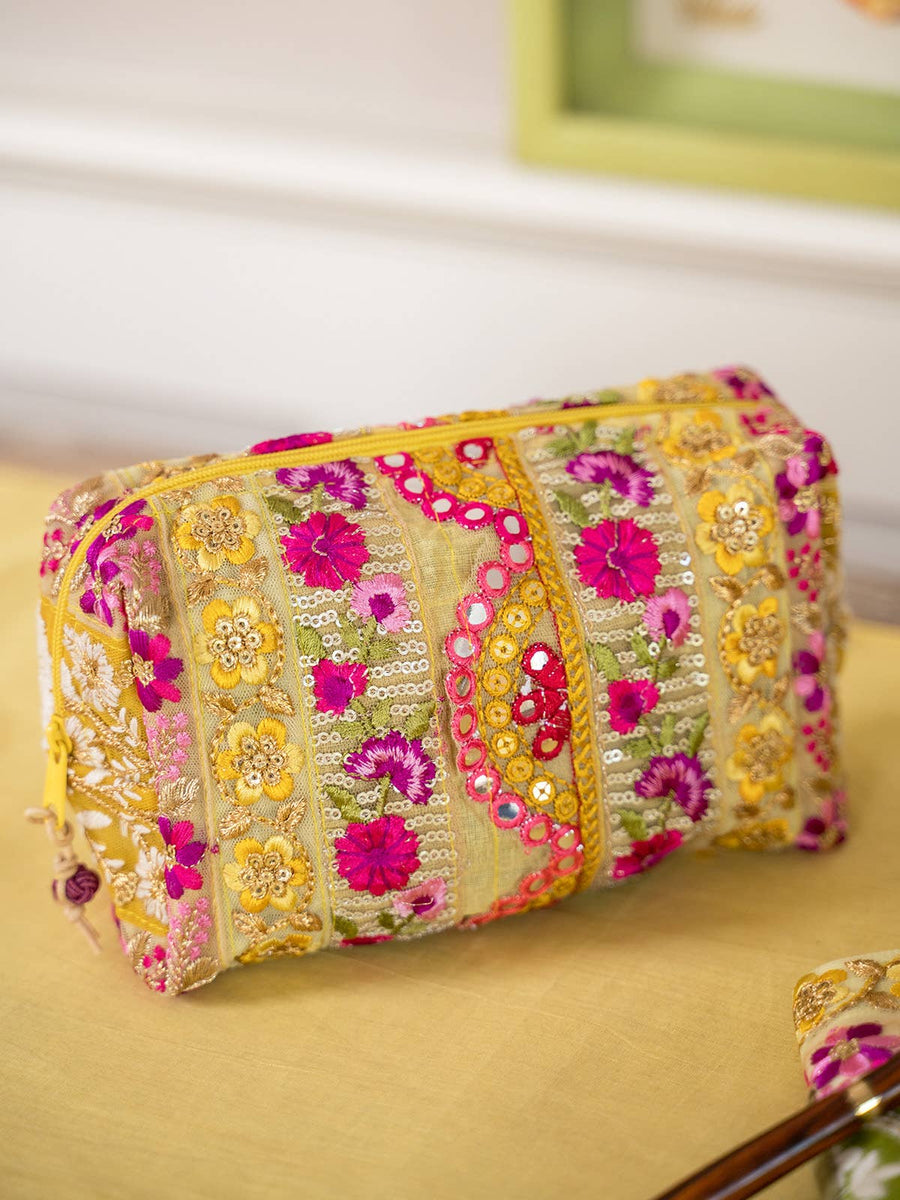 Bel Canto Cosmetic Bag: Rose