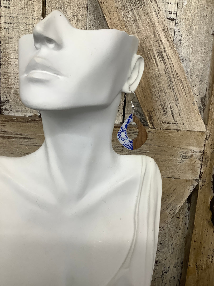 Blue + White Pattern Hollow Resin Drop Earrings