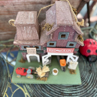 Farmstead Birdhouse