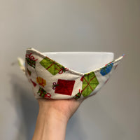 Holiday Presents Bowl Cozy