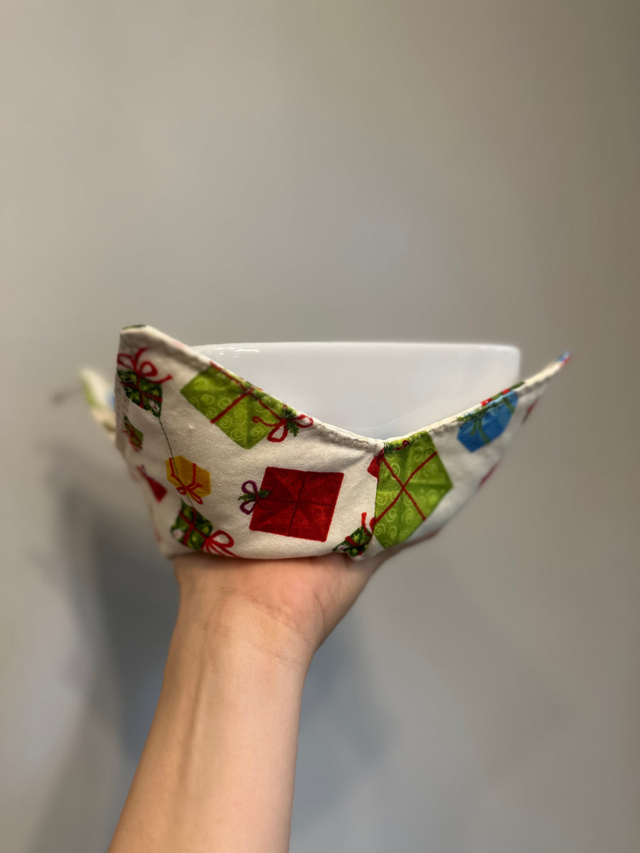 Holiday Presents Bowl Cozy