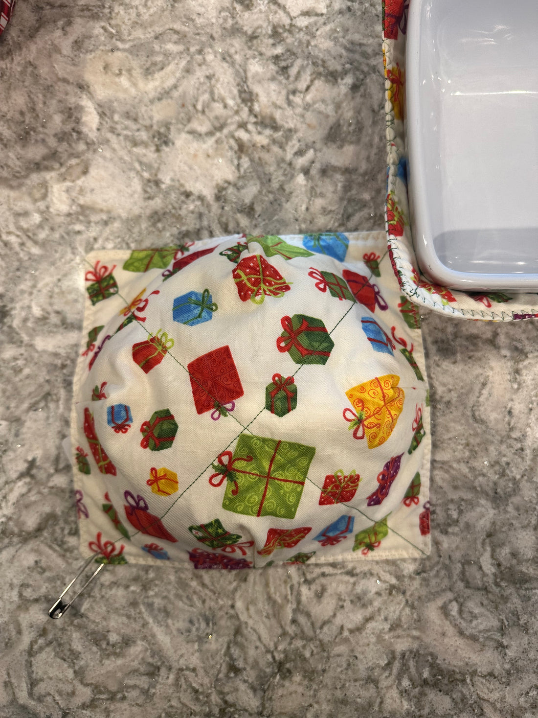 Holiday Presents Bowl Cozy