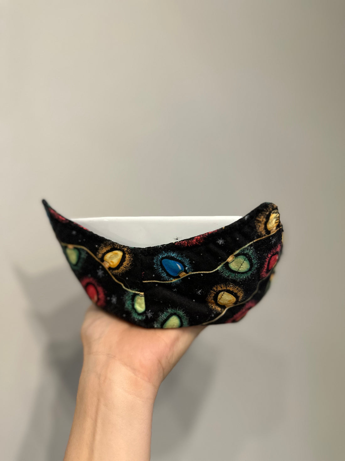 Christmas Lights Bowl Cozy