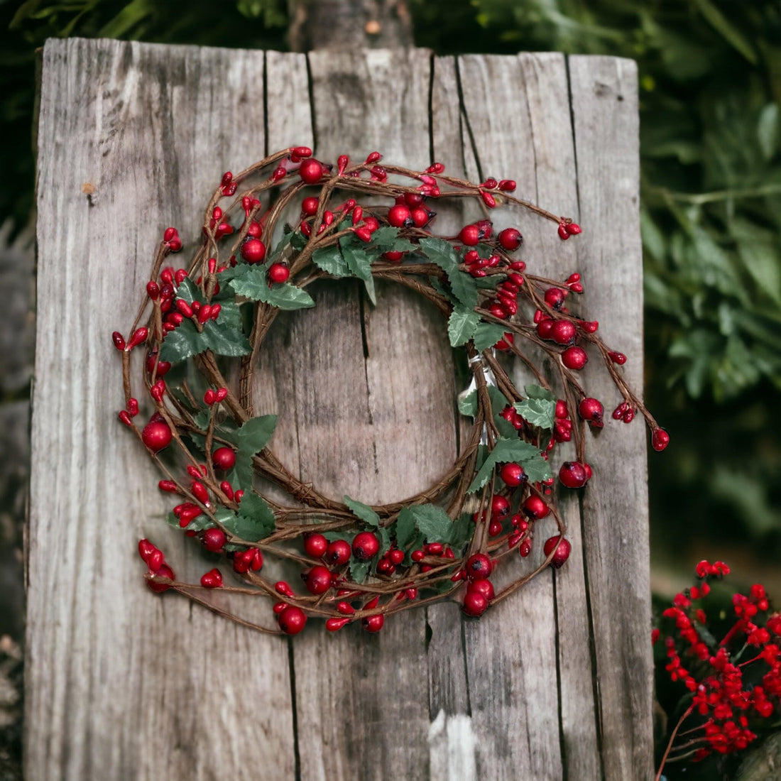 Little Red Berry Candle Ring