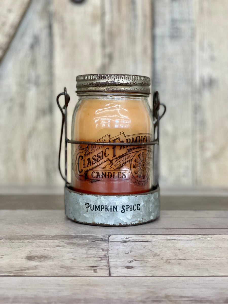 Classic Farmhouse Star Candle - Pumpkin Spice