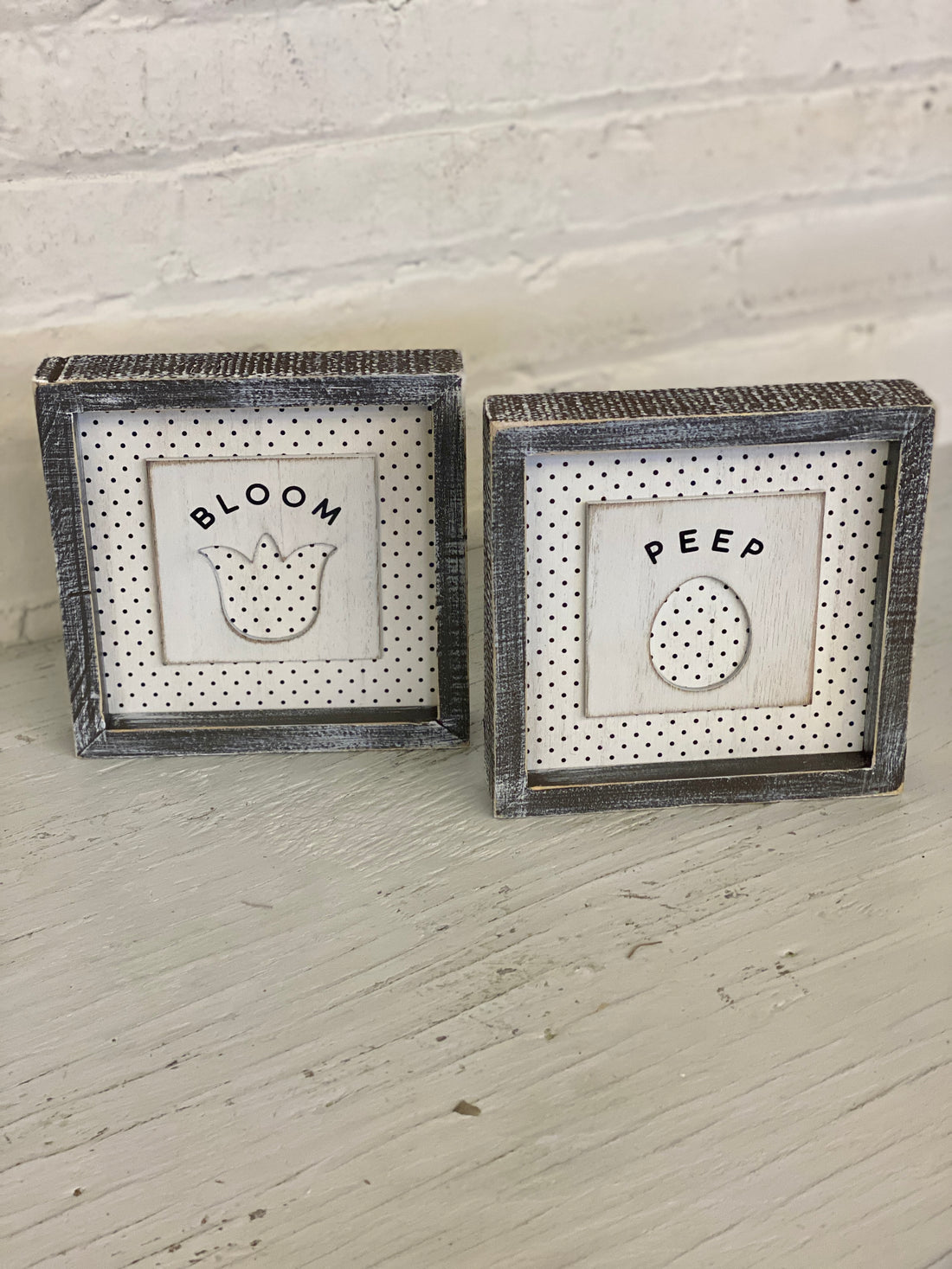 Reversible Peep/Bloom Sign